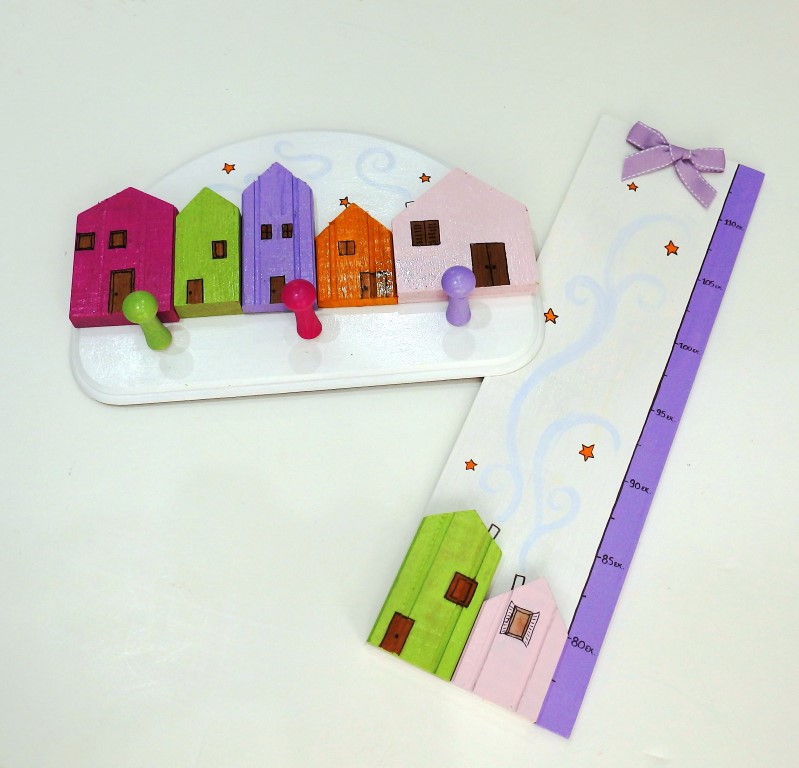 Wooden Houses Height Chart DH012