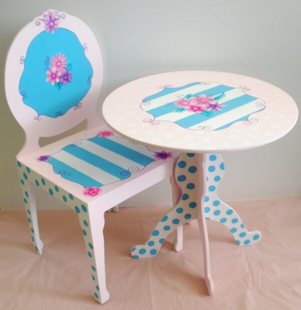 Kids’ chair & table Baroque DE004