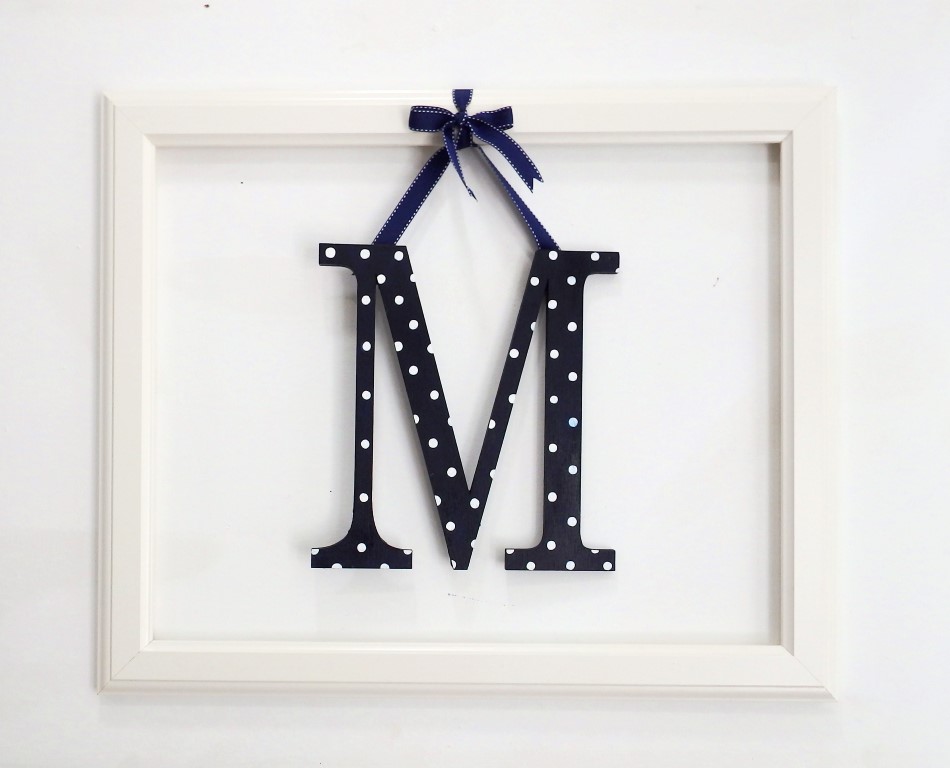Wooden initial on frame personalized nursery decoration - ZG060