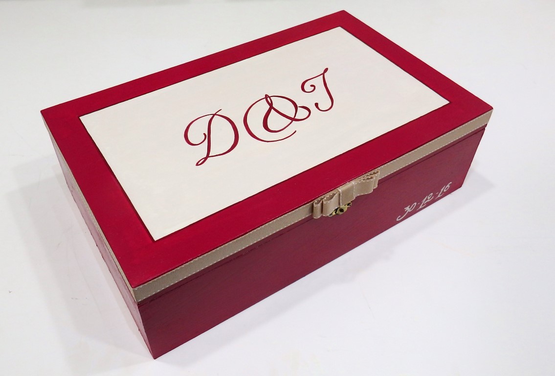 Circlet wedding box (Dark red & Ivory) WB017