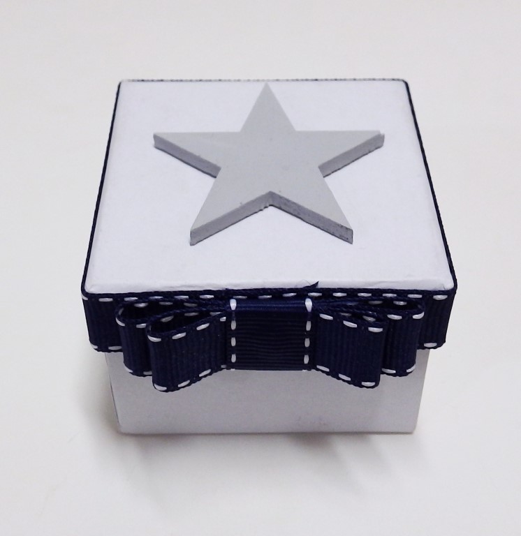 Baptism bomboniere box with wooden Star BB021