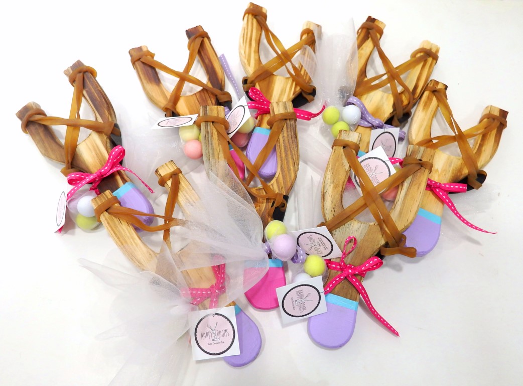 Baptism bomboniere sling wooden toy BB013