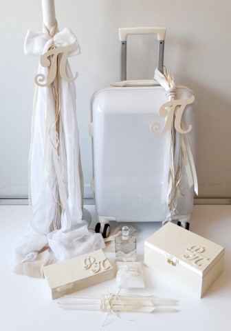 Ivory Baptism Set with suitcase VS133