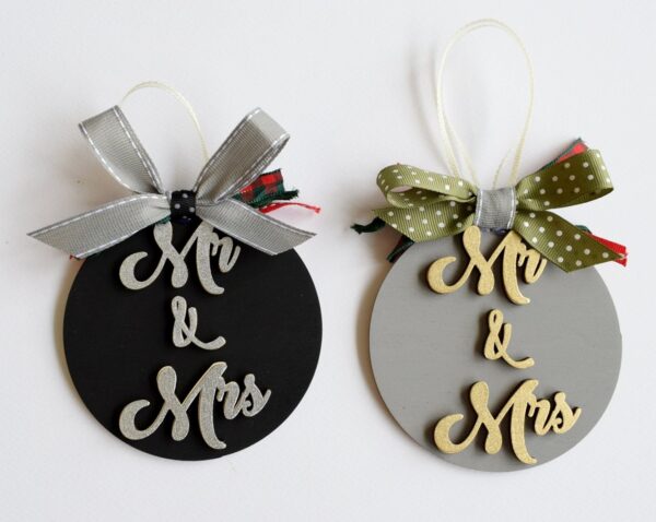 Χριστουγεννιάτικα στολίδια Mr & Mrs